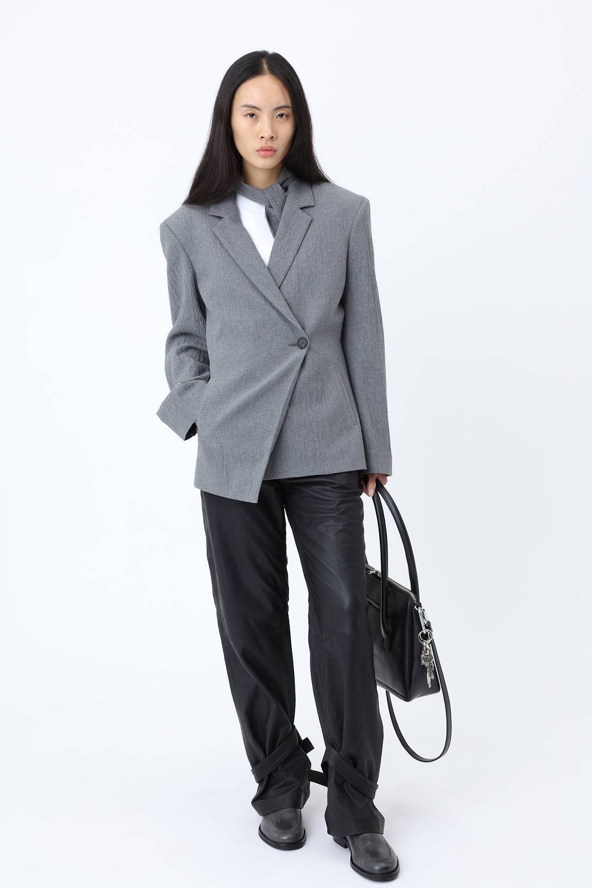 Anora Blazer